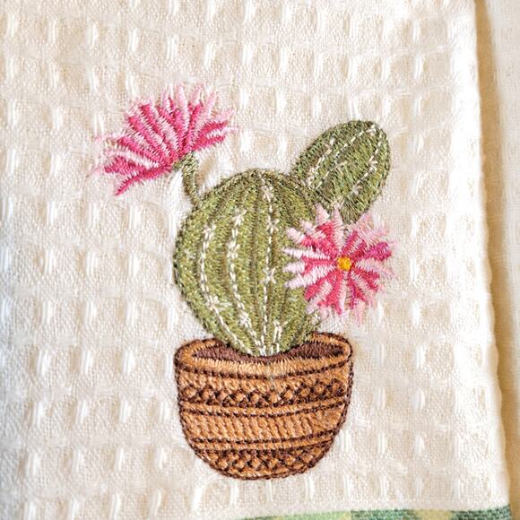 4 Cactus Kitchen Towels Lavien Embroidered Waffle Cotton Blend 16x24 Green Plaid - Picture 3 of 11